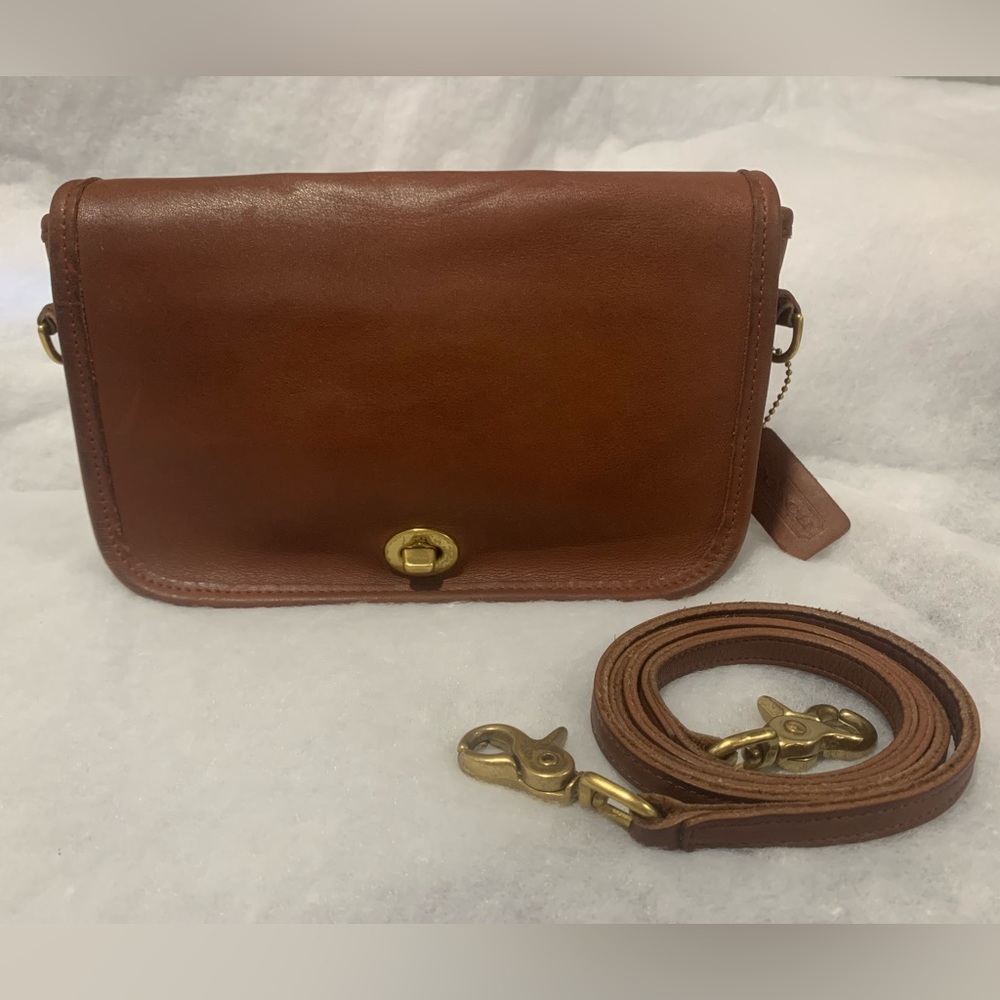 Coach pocket purse